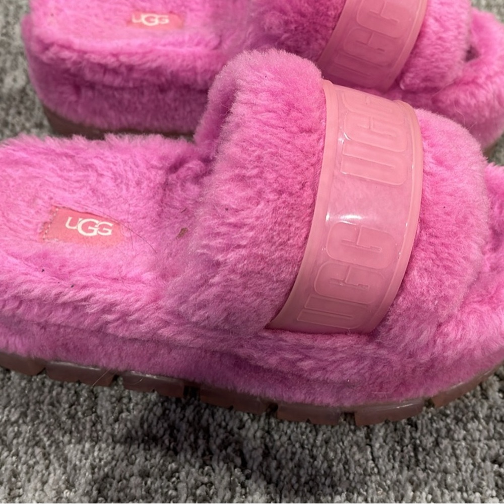 UGG Fuchsia Fluffy Slides